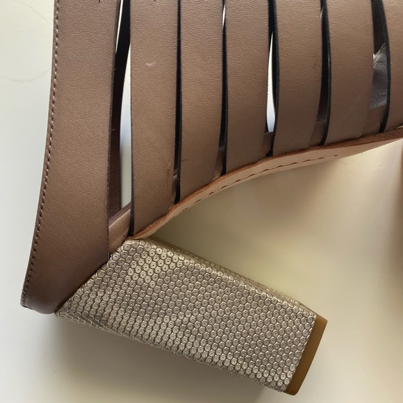 DONALD PLINER HEELS - Picture 2 of 6